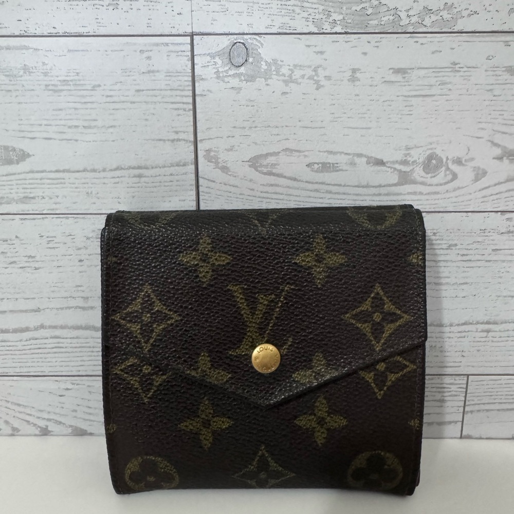Louis Vuitton Brown Monogram Elise Wallet